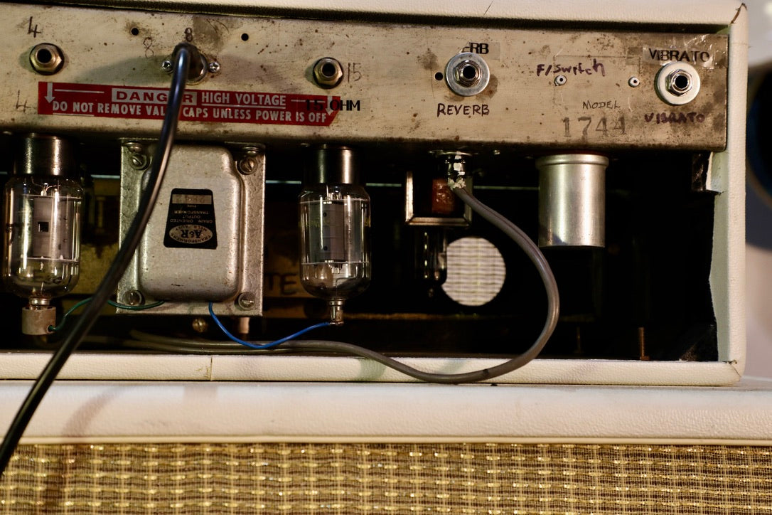 Goldentone 1744 PiggyBack Amplifier Cir. 1966