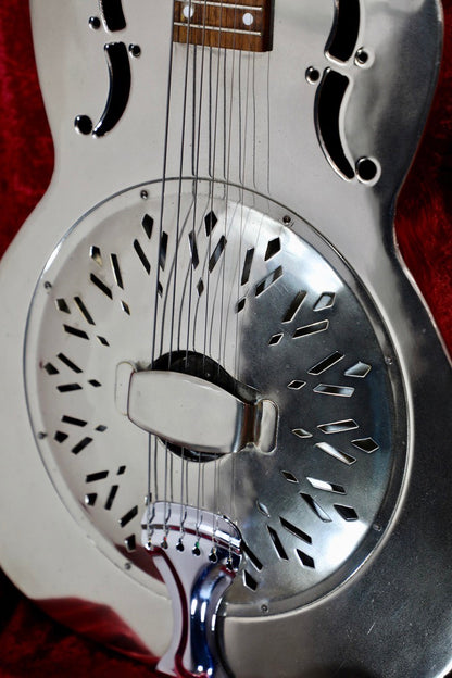 Johnson JM-998 Metal Body Resonator Guitar (Excellent Condition)